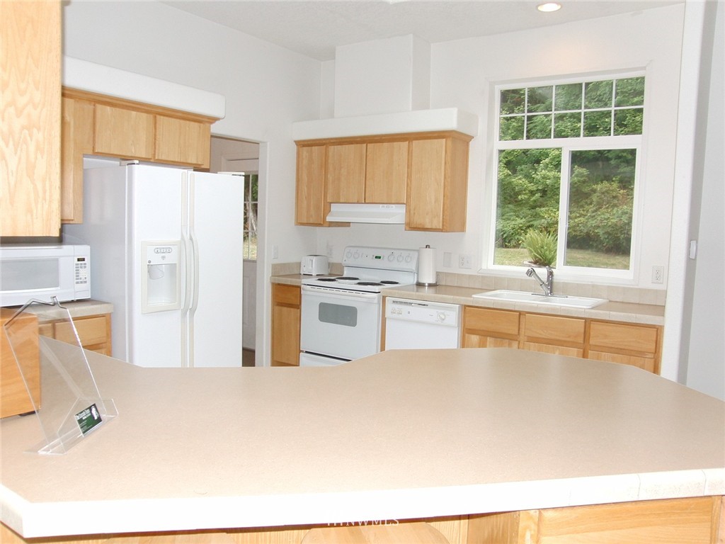 44665 Southeast Edgewick Road North Bend, WA 98045 - Photo 9 of 25 Gallery Image 9