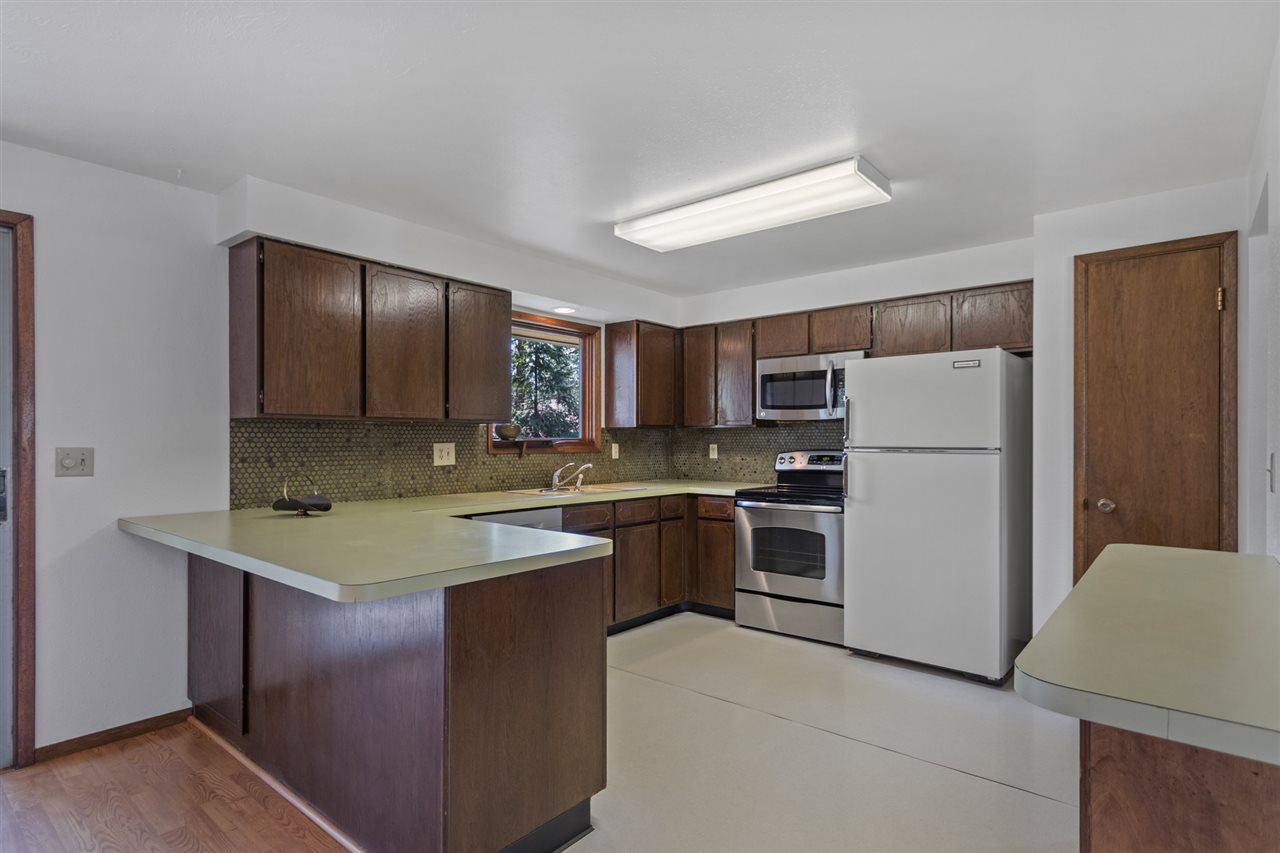 10722 North Nelson Road Spokane, WA 99218 - Photo 4 of 20