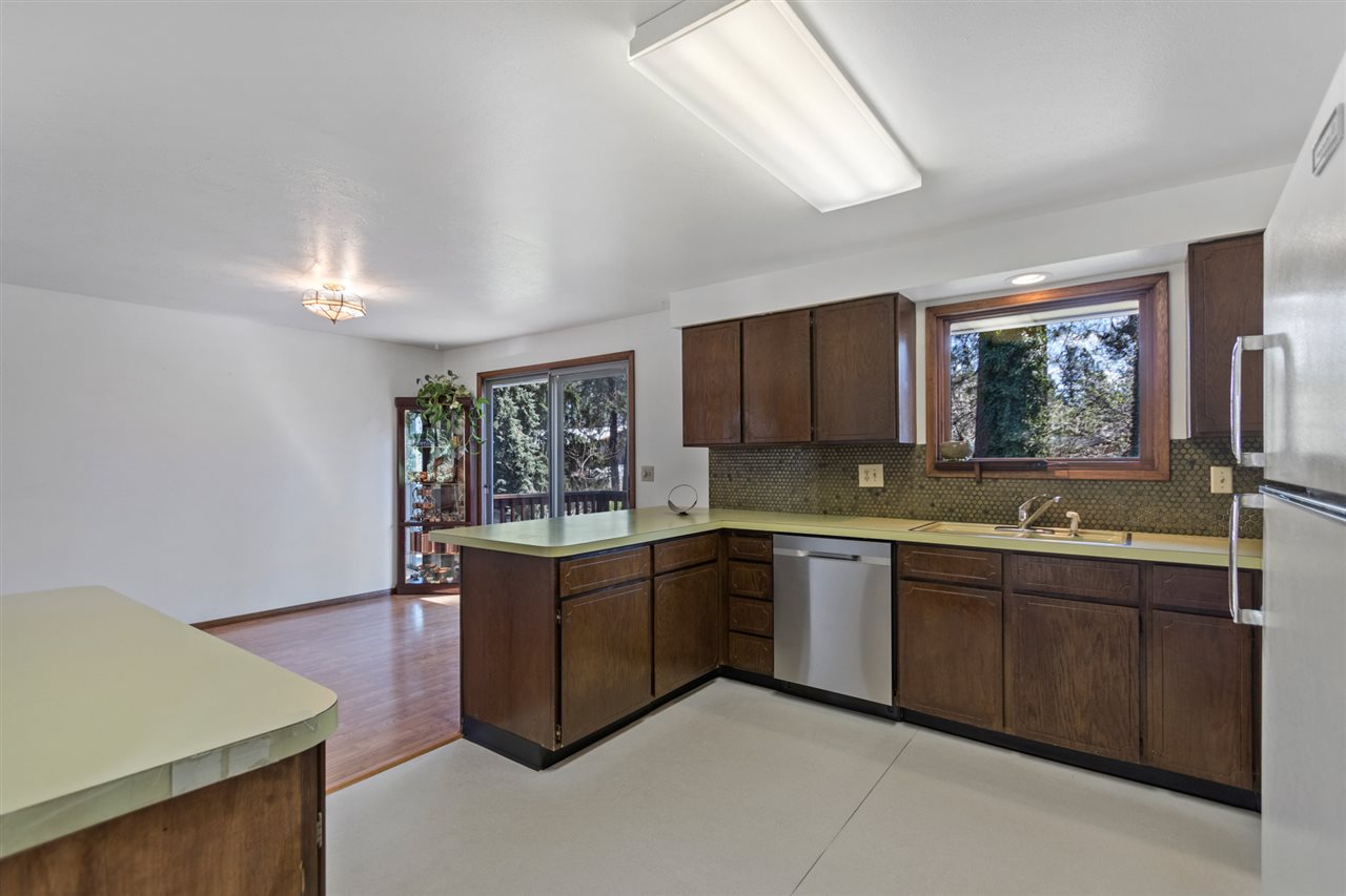 10722 North Nelson Road Spokane, WA 99218 - Photo 5 of 20