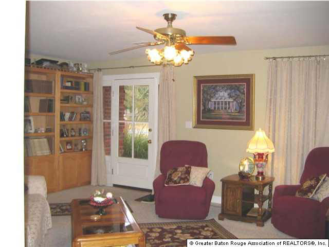 4584 Raymond Labauve Road Brusly, LA 70719 - Photo 4 of 12 Gallery Image 4
