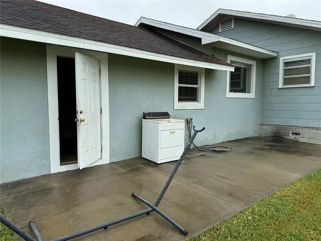 a view of a storage & utility room