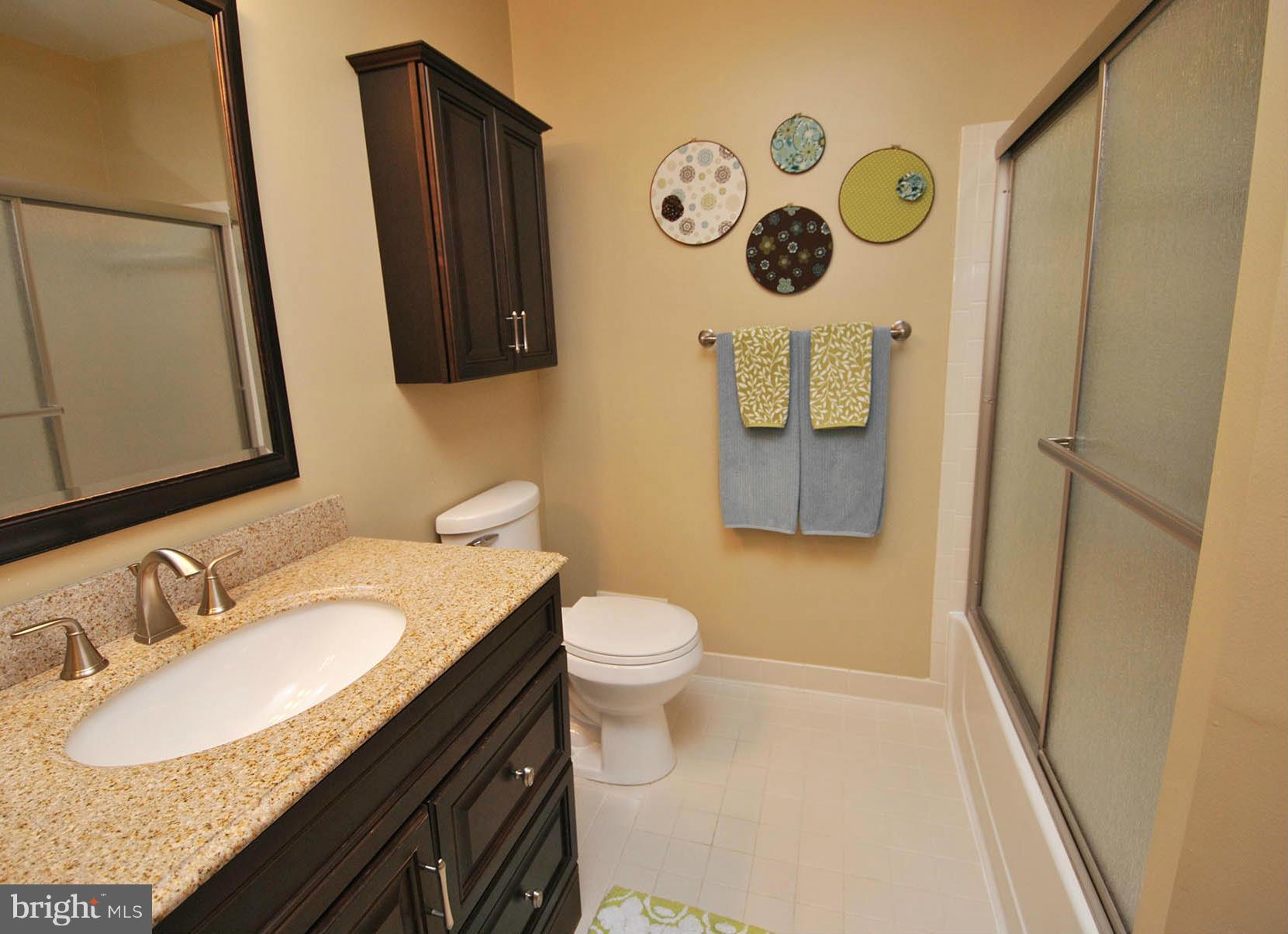 3976 Forest Valley Road Baltimore, MD 21234 - Photo 17 of 22 Bath