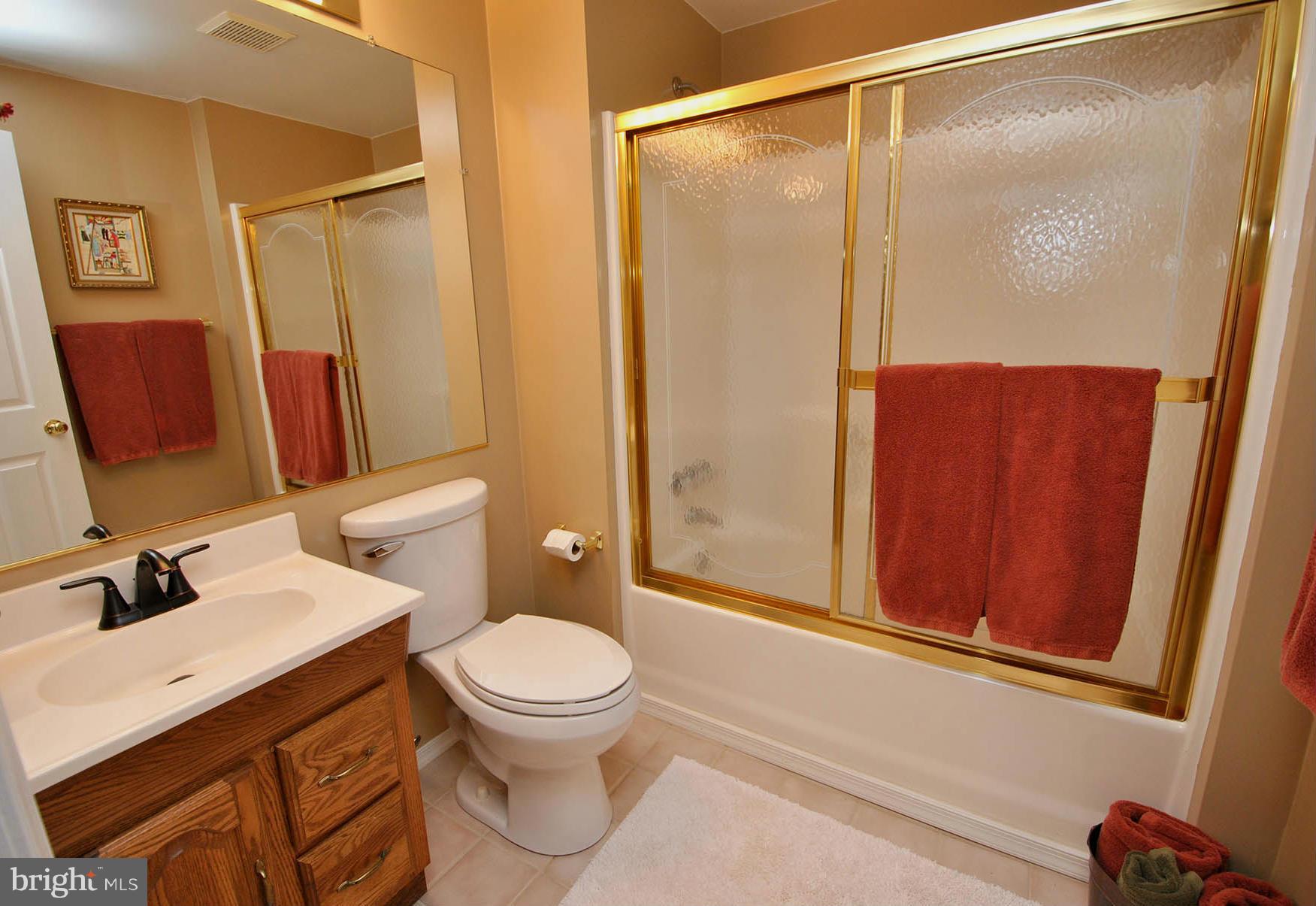 3976 Forest Valley Road Baltimore, MD 21234 - Photo 18 of 22 Bath
