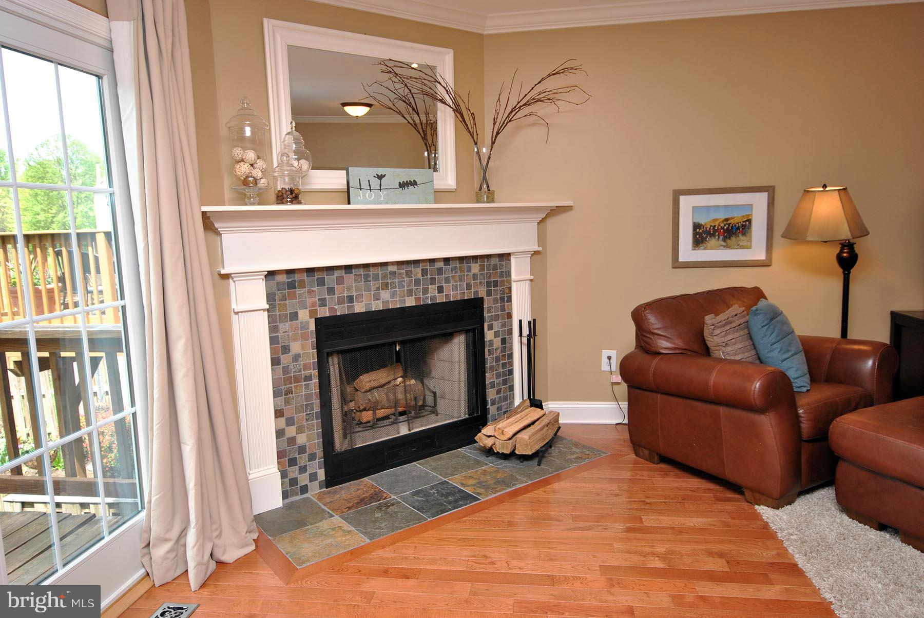 3976 Forest Valley Road Baltimore, MD 21234 - Photo 6 of 22 Living Room