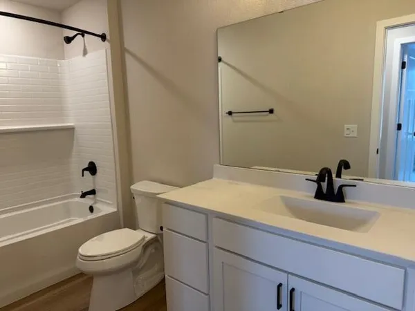 $394,900 | N162-w21814 N162-w21814 Poppy Road, Jackson, WI 53037