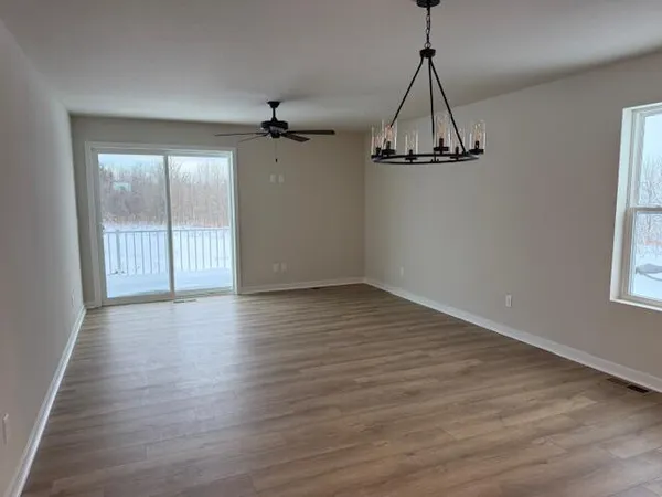 $394,900 | N162-w21814 N162-w21814 Poppy Road, Jackson, WI 53037