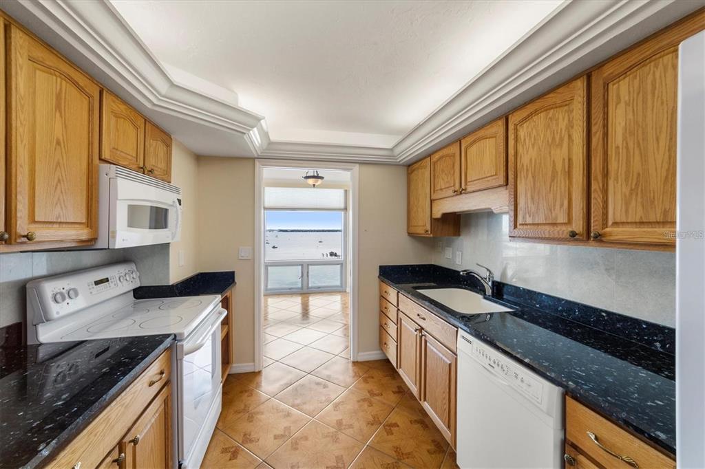 1111 North Gulfstream Avenue, Unit 16C Sarasota, FL 34236 - Photo 16 of 44