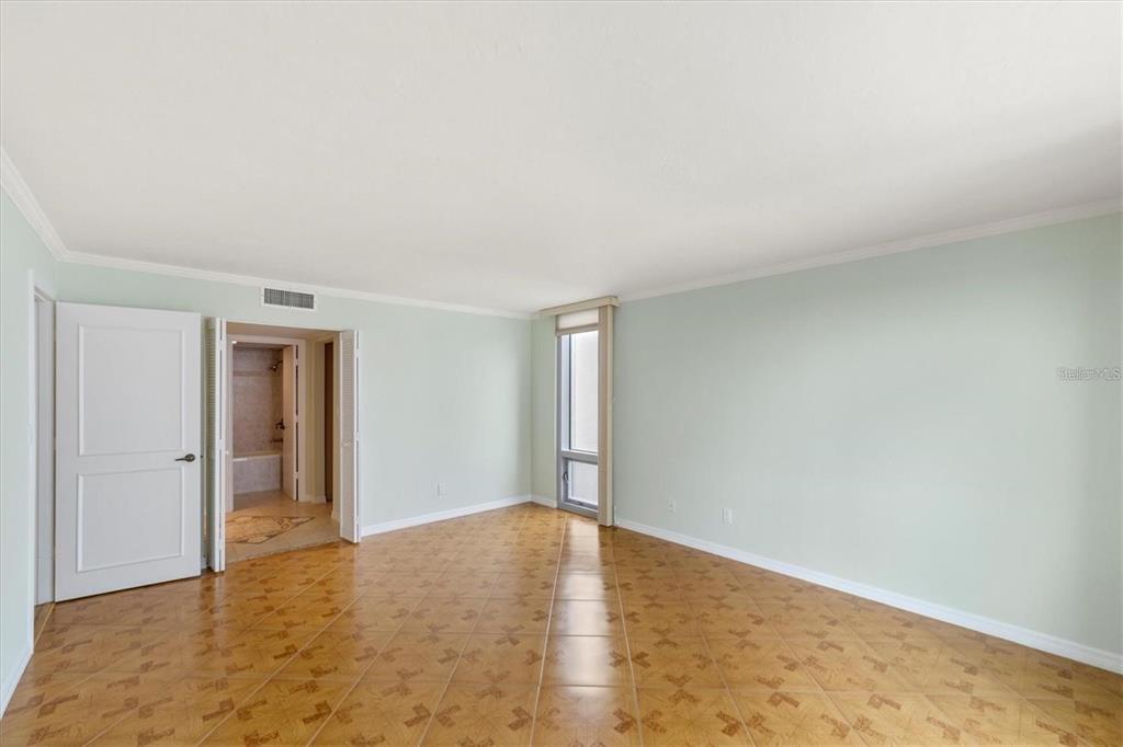 1111 North Gulfstream Avenue, Unit 16C Sarasota, FL 34236 - Photo 18 of 44