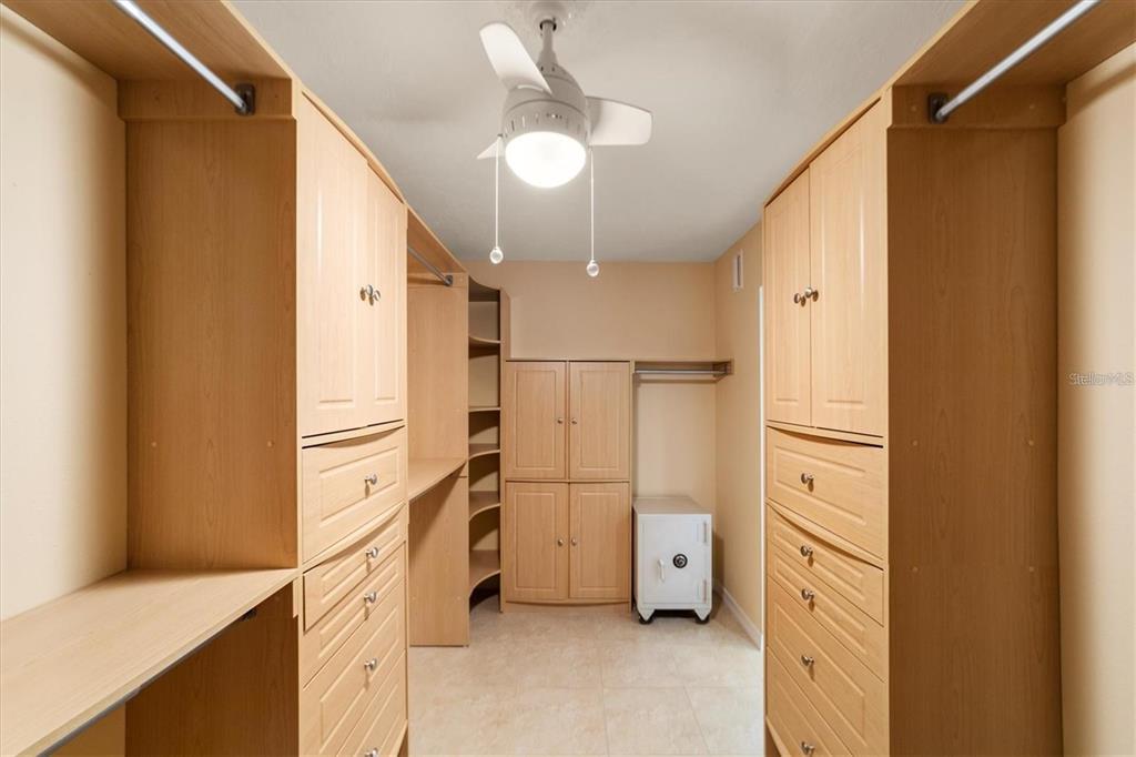 1111 North Gulfstream Avenue, Unit 16C Sarasota, FL 34236 - Photo 23 of 44