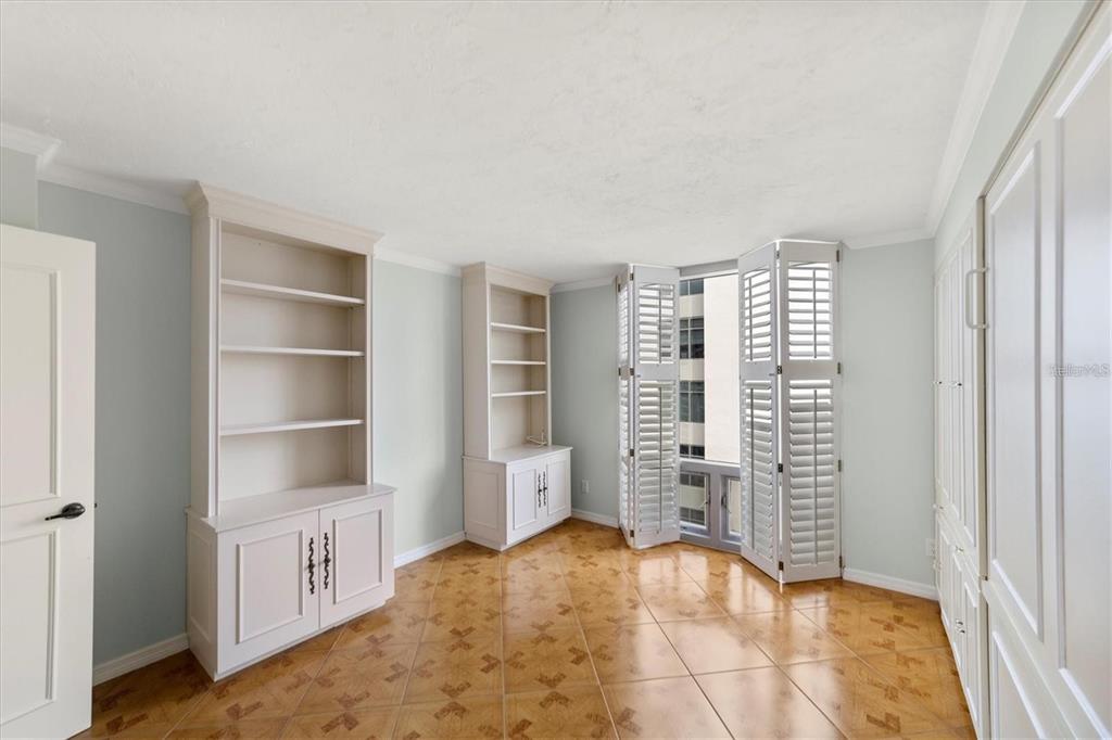 1111 North Gulfstream Avenue, Unit 16C Sarasota, FL 34236 - Photo 25 of 44