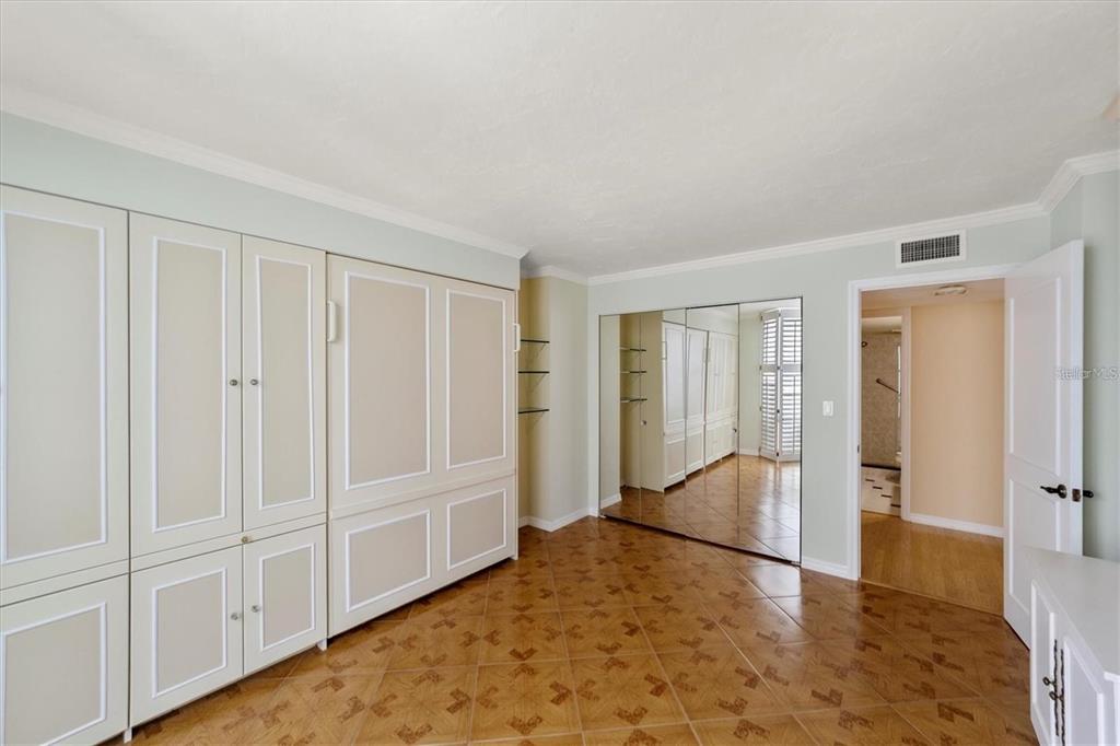 1111 North Gulfstream Avenue, Unit 16C Sarasota, FL 34236 - Photo 26 of 44