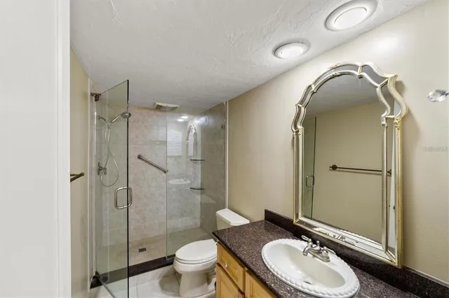 $5,000 | 1111 North Gulfstream Avenue, Unit 16C, Sarasota, FL 34236