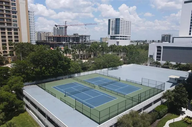 $5,000 | 1111 North Gulfstream Avenue, Unit 16C, Sarasota, FL 34236