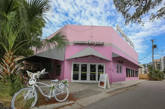 $5,000 | 1111 North Gulfstream Avenue, Unit 16C, Sarasota, FL 34236