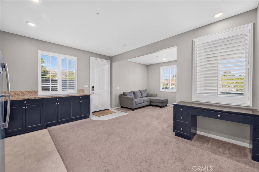 23347 Crystal Way Wildomar, CA 92595 - Photo 35 of 109 a bed room with furniture and a window