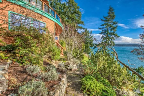 $5,800,000 | 1689 Spring Point Road, Orcas Island, WA 98245