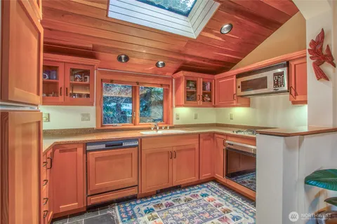 $5,800,000 | 1689 Spring Point Road, Orcas Island, WA 98245