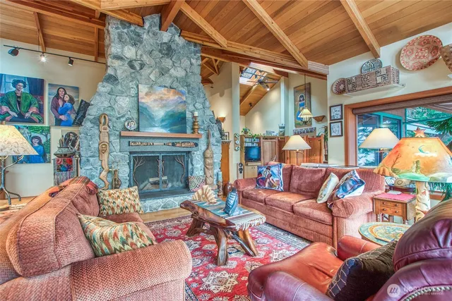 $5,800,000 | 1689 Spring Point Road, Orcas Island, WA 98245