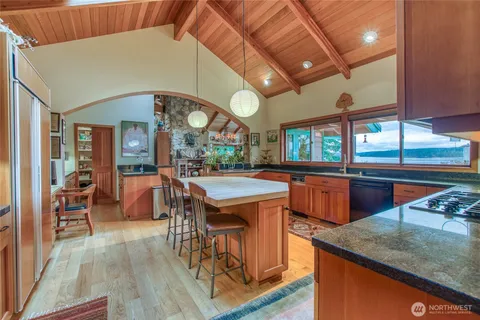 $5,800,000 | 1689 Spring Point Road, Orcas Island, WA 98245