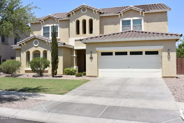 $2,800 | 2974 East Powell Way, Gilbert, AZ 85298