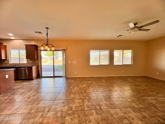 $2,800 | 2974 East Powell Way, Gilbert, AZ 85298