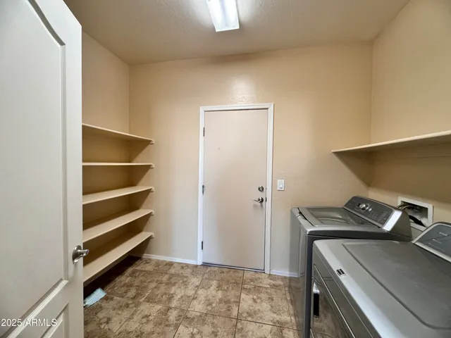 $2,800 | 2974 East Powell Way, Gilbert, AZ 85298