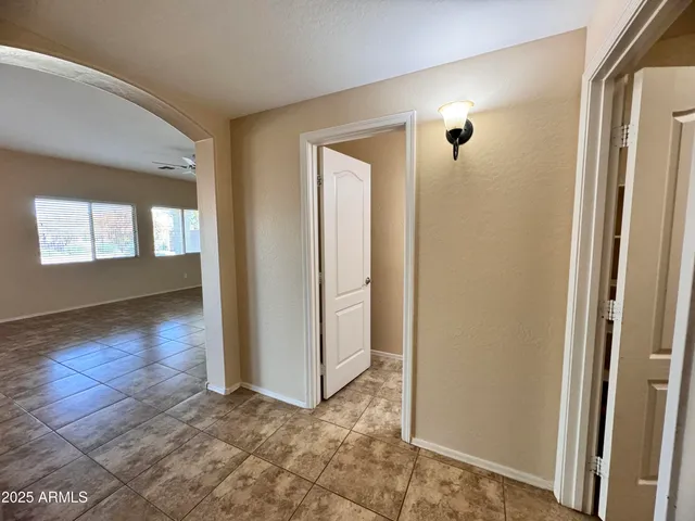 $2,800 | 2974 East Powell Way, Gilbert, AZ 85298