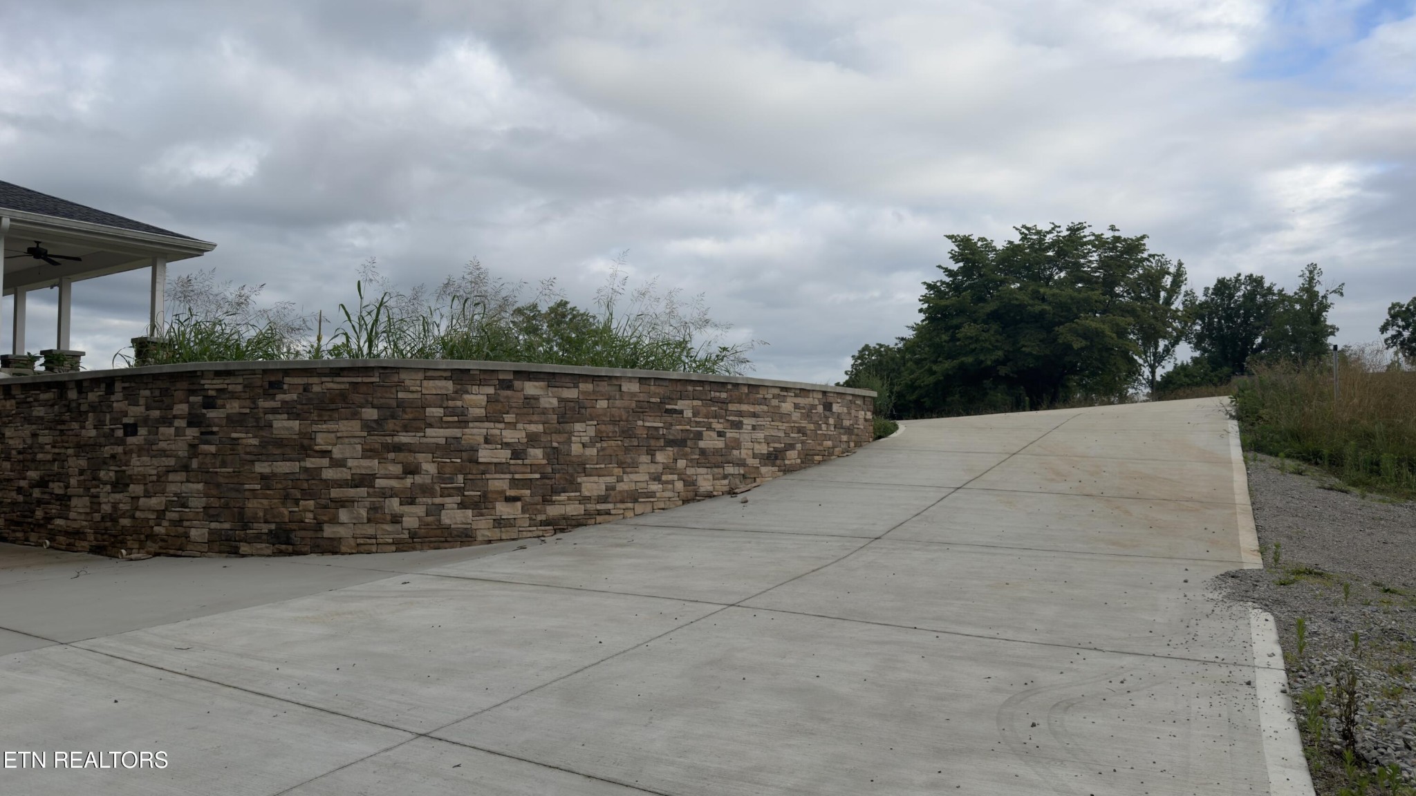 2662 Louisville Road Maryville, TN 37801 - Photo 38 of 60 a view of outdoor space