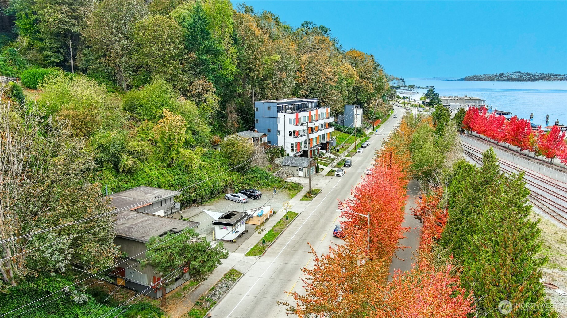 2255 Harbor Avenue Southwest Seattle, WA 98126 - Photo 10 of 12