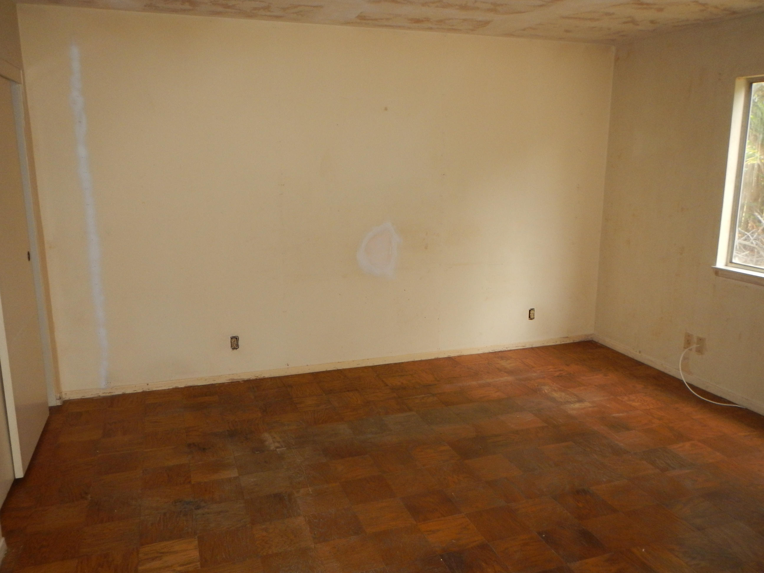 461 Arundel Road Goleta, CA 93117 - Photo 17 of 37 Master Bedroom