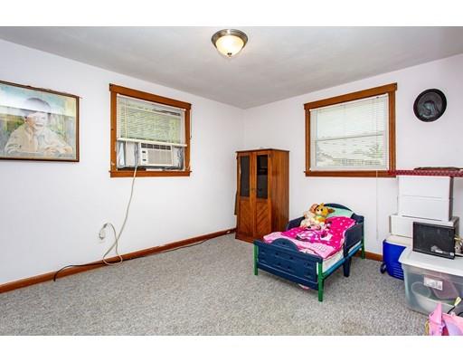 7 Plumtree Circle Springfield, MA 01118 - Photo 12 of 22