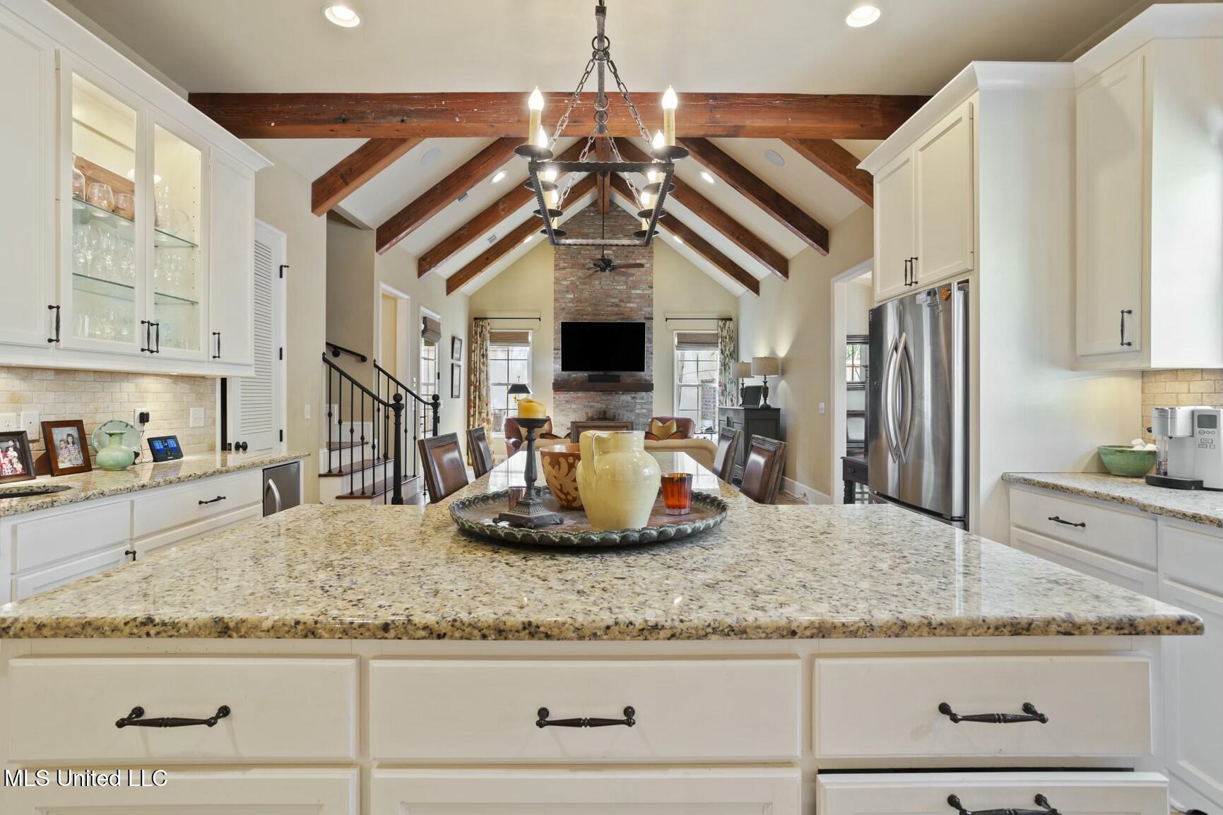 5 Pecan Tree Place Jackson, MS 39211 - Photo 13 of 62 tempImageVSqGUM