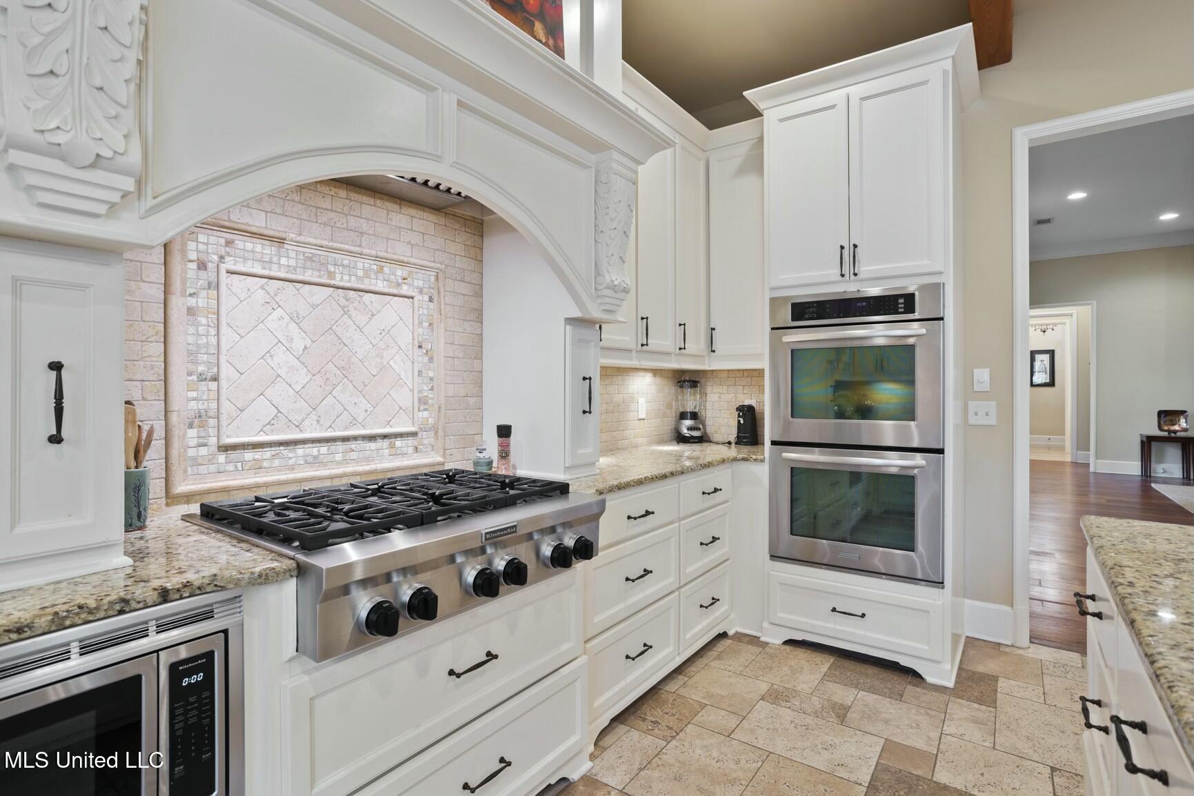 5 Pecan Tree Place Jackson, MS 39211 - Photo 19 of 62 tempImage4DnQzZ