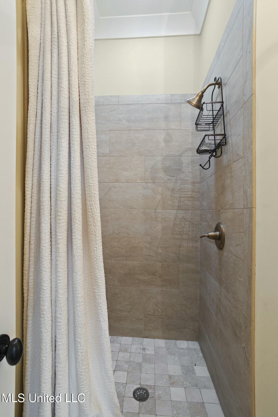 5 Pecan Tree Place Jackson, MS 39211 - Photo 28 of 62 tempImage4RNVrQ