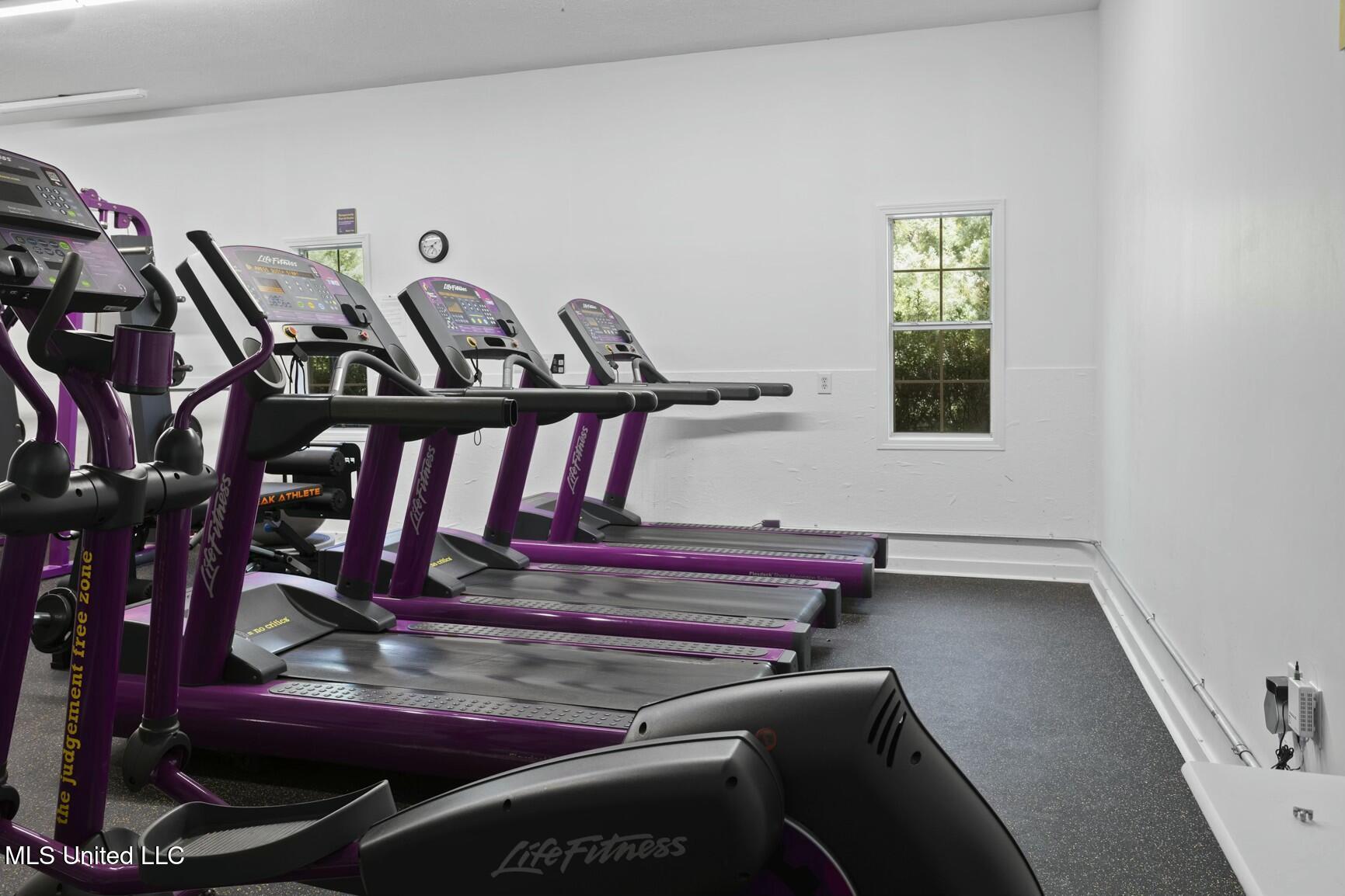 5 Pecan Tree Place Jackson, MS 39211 - Photo 56 of 62 tempImageb5G7J2