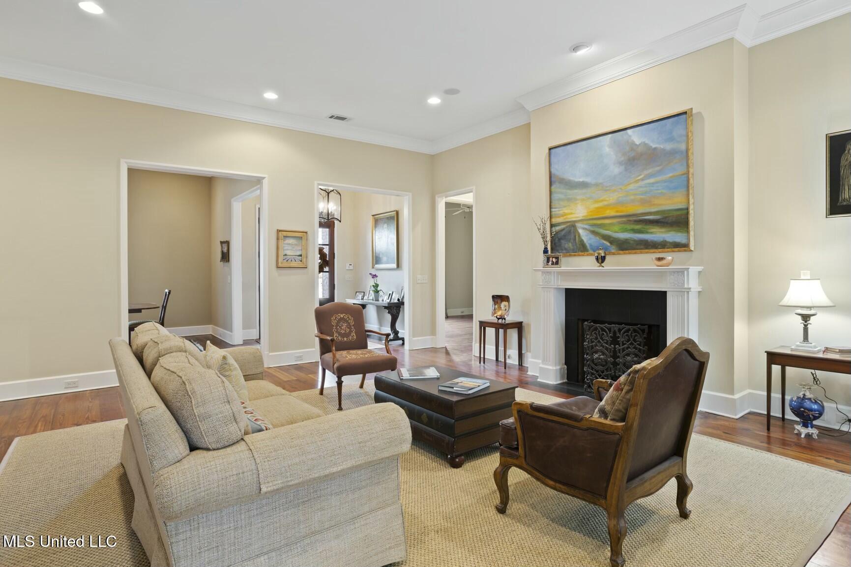 5 Pecan Tree Place Jackson, MS 39211 - Photo 6 of 62 tempImage4dc9pv