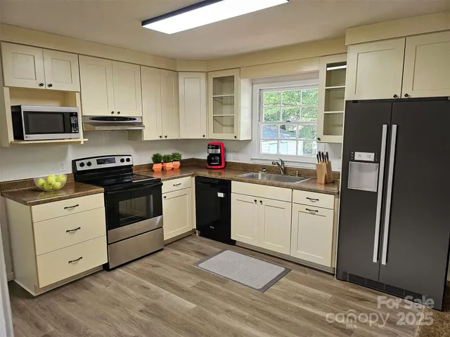 $389,500 | 1109 Reid Harkey Road, Matthews, NC 28105