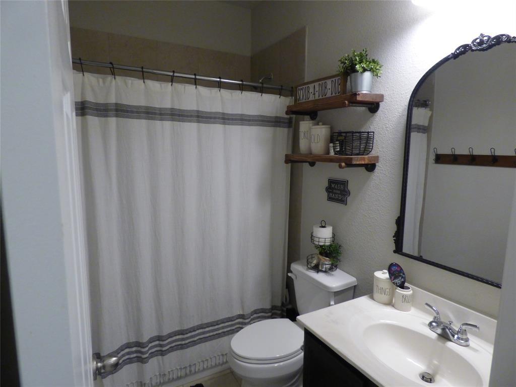 7416 Boat Wind Road Fort Worth, TX 76179 - Photo 16 of 18 Hallway bathroom