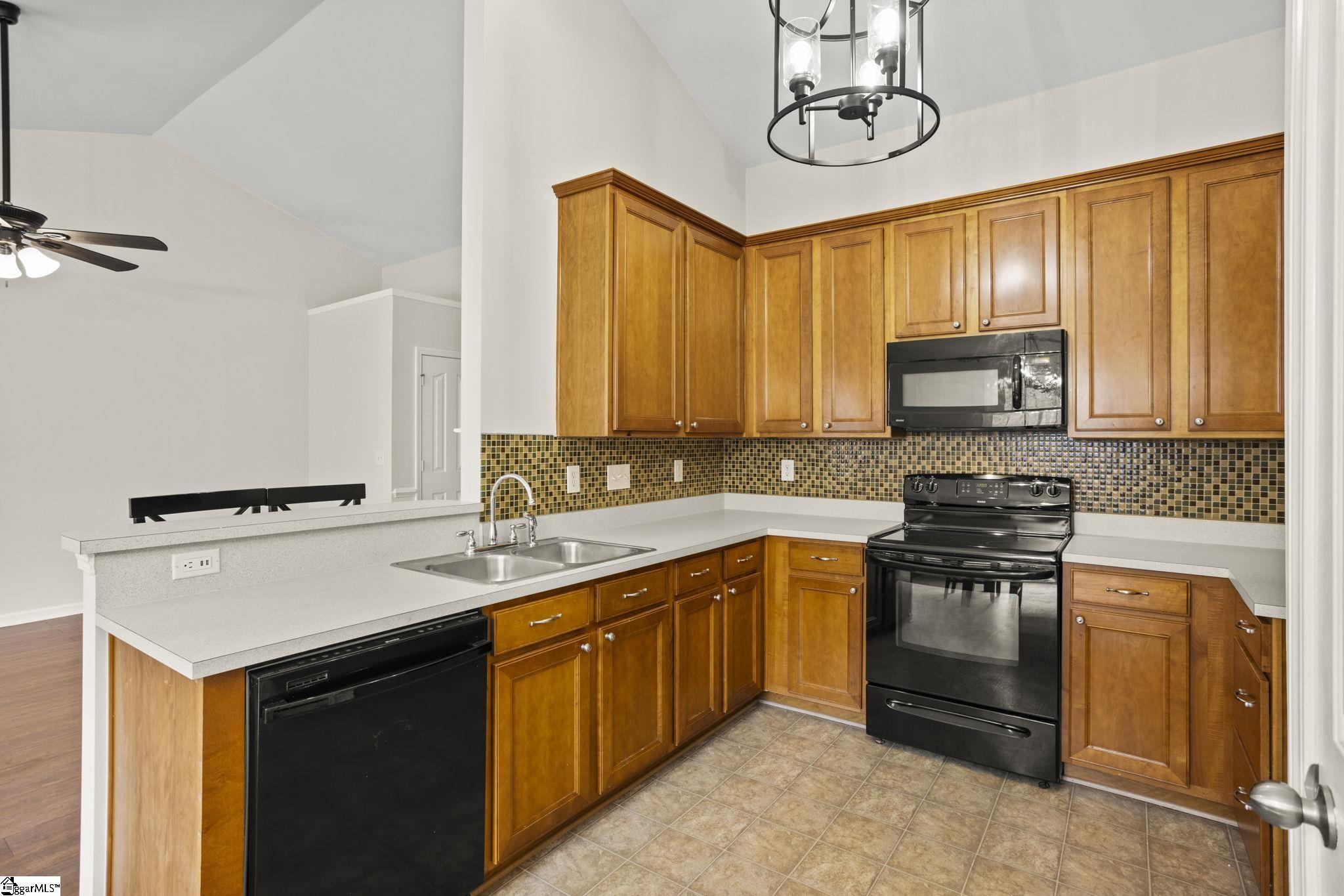 205 Knoll Ridge Drive Greer, SC 29650 - Photo 7 of 23 Gallery Image 7