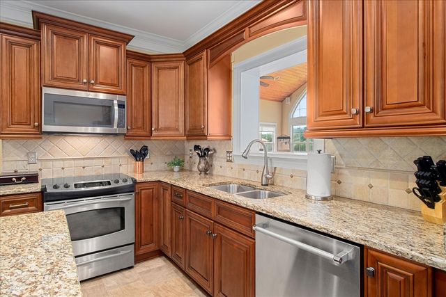 a view of a workspace with furniture