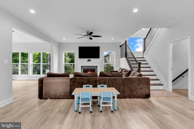 $735,000 | 15623 Aquila Court, Waldorf, MD 20601