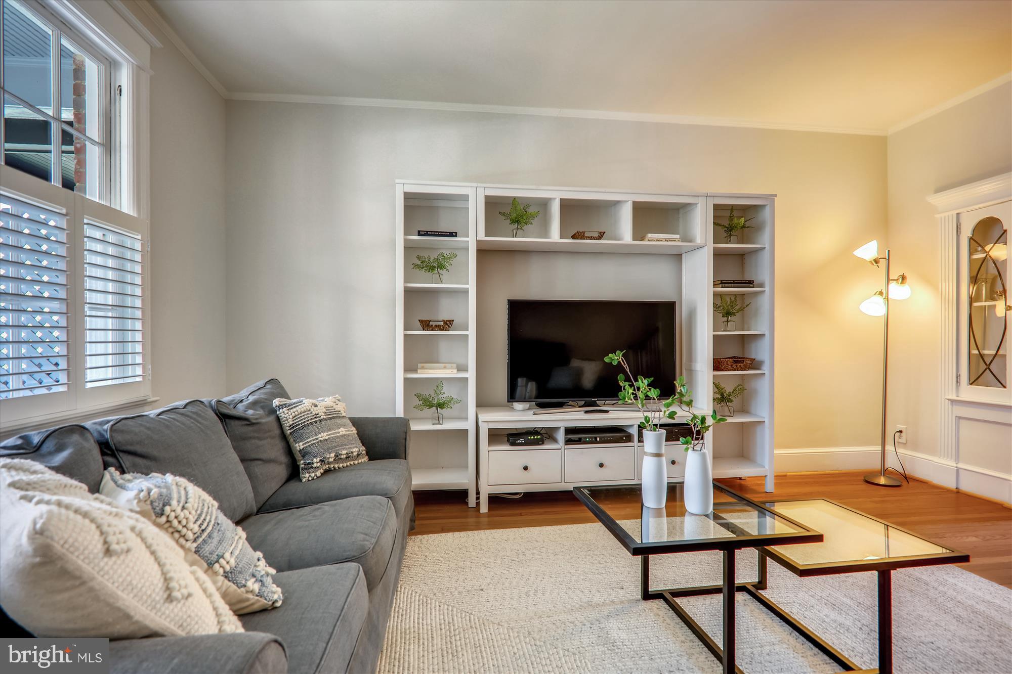 3830 Calvert Street Northwest Washington, DC 20007 - Photo 3 of 53 Gallery Image 3