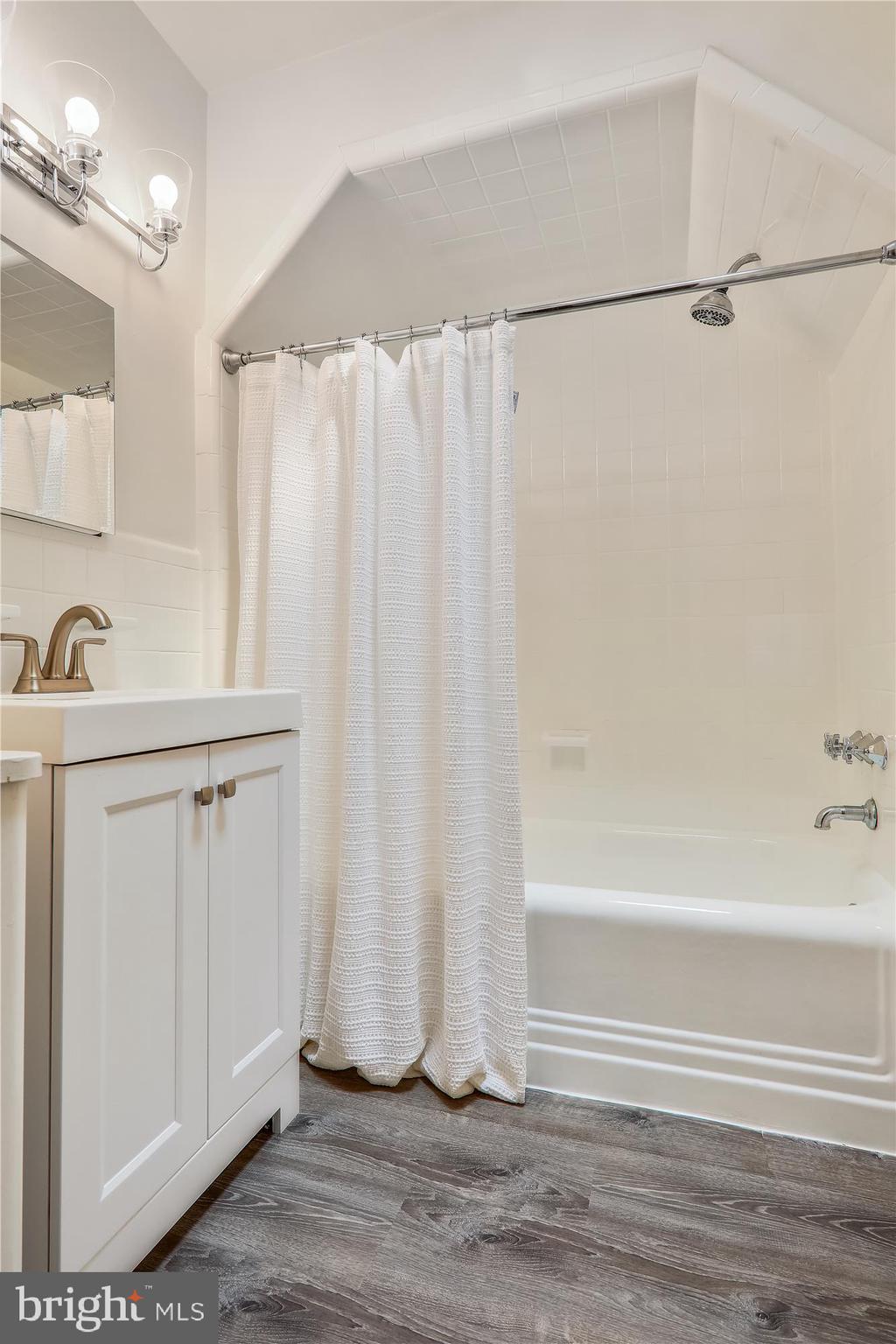 3830 Calvert Street Northwest Washington, DC 20007 - Photo 21 of 53 Gallery Image 21