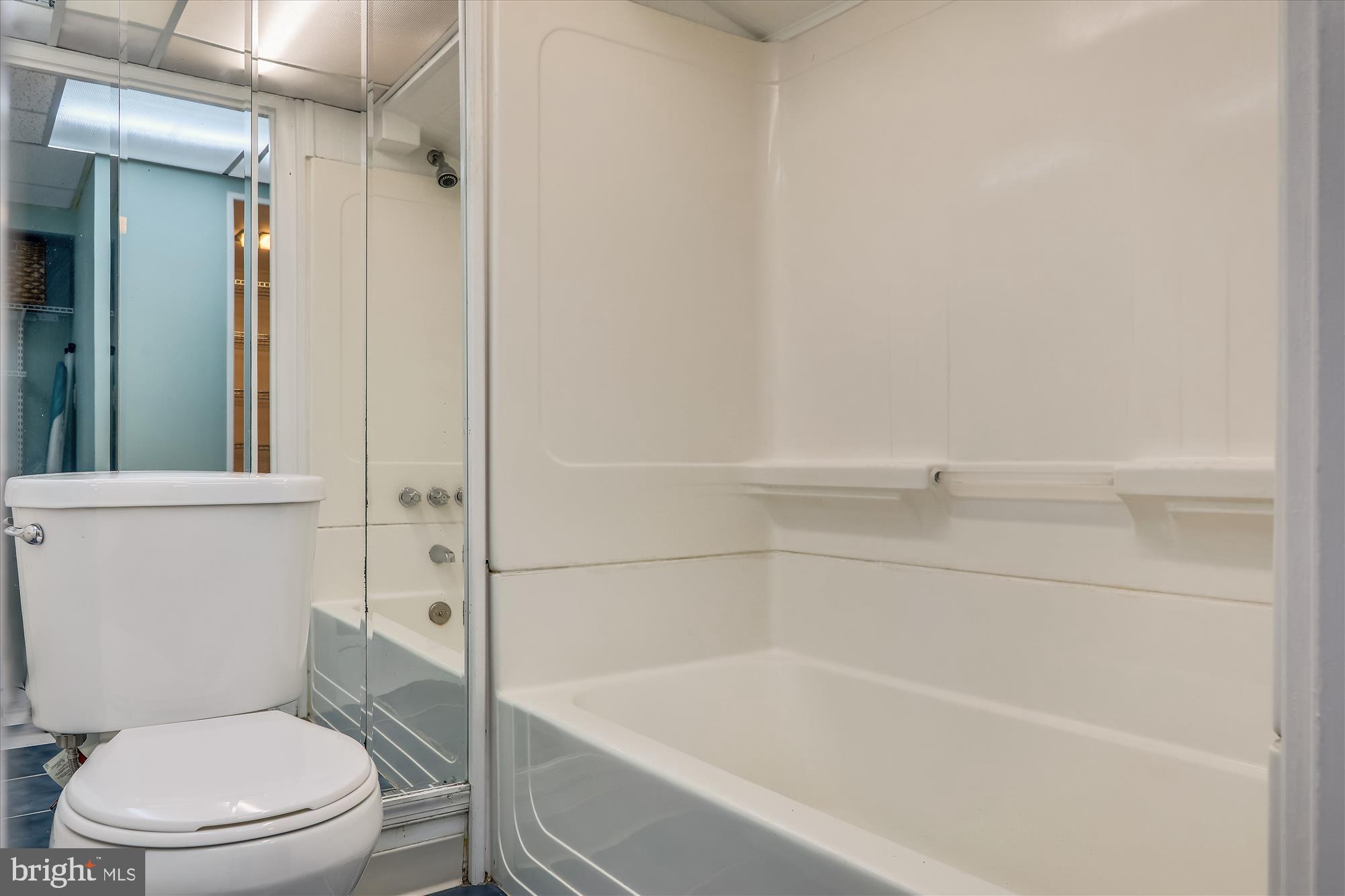3830 Calvert Street Northwest Washington, DC 20007 - Photo 30 of 53 Gallery Image 30