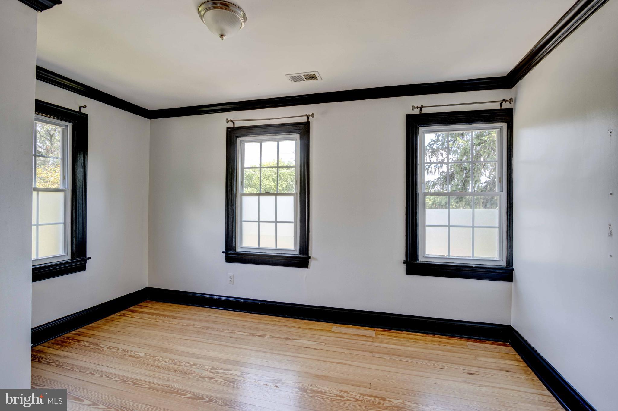 5812 Sargent Road Hyattsville, MD 20782 - Photo 31 of 46 Gallery Image 31