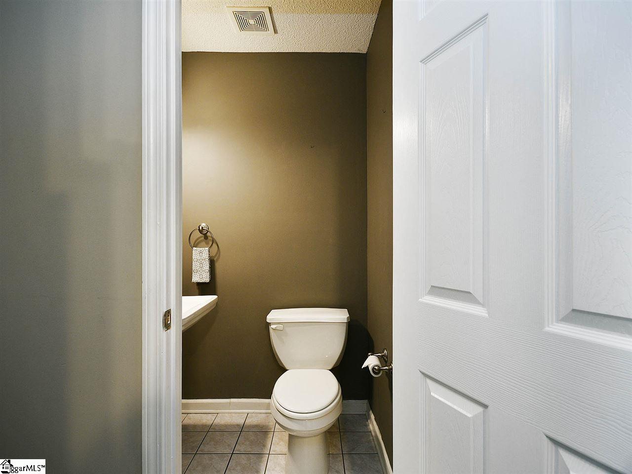 419 East Butler Road, Unit 13 Mauldin, SC 29662 - Photo 15 of 35 Gallery Image 15