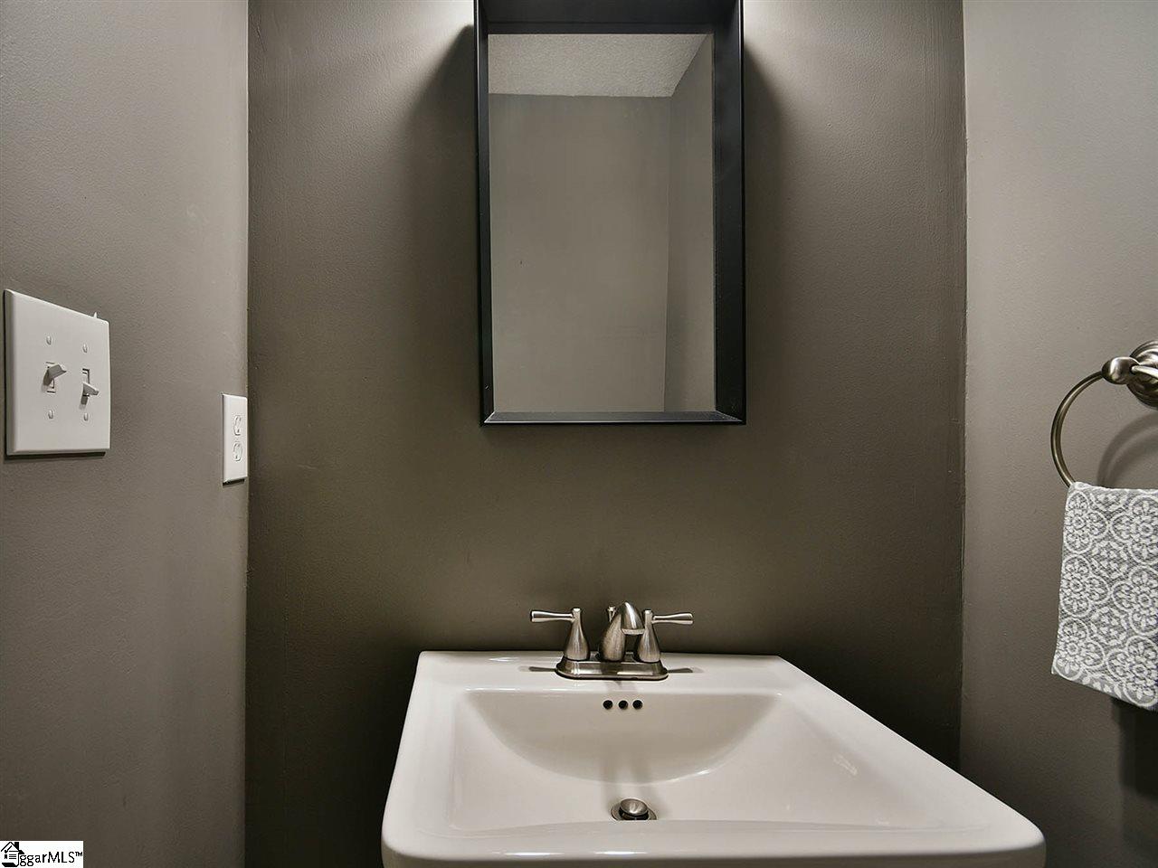 419 East Butler Road, Unit 13 Mauldin, SC 29662 - Photo 16 of 35 Gallery Image 16