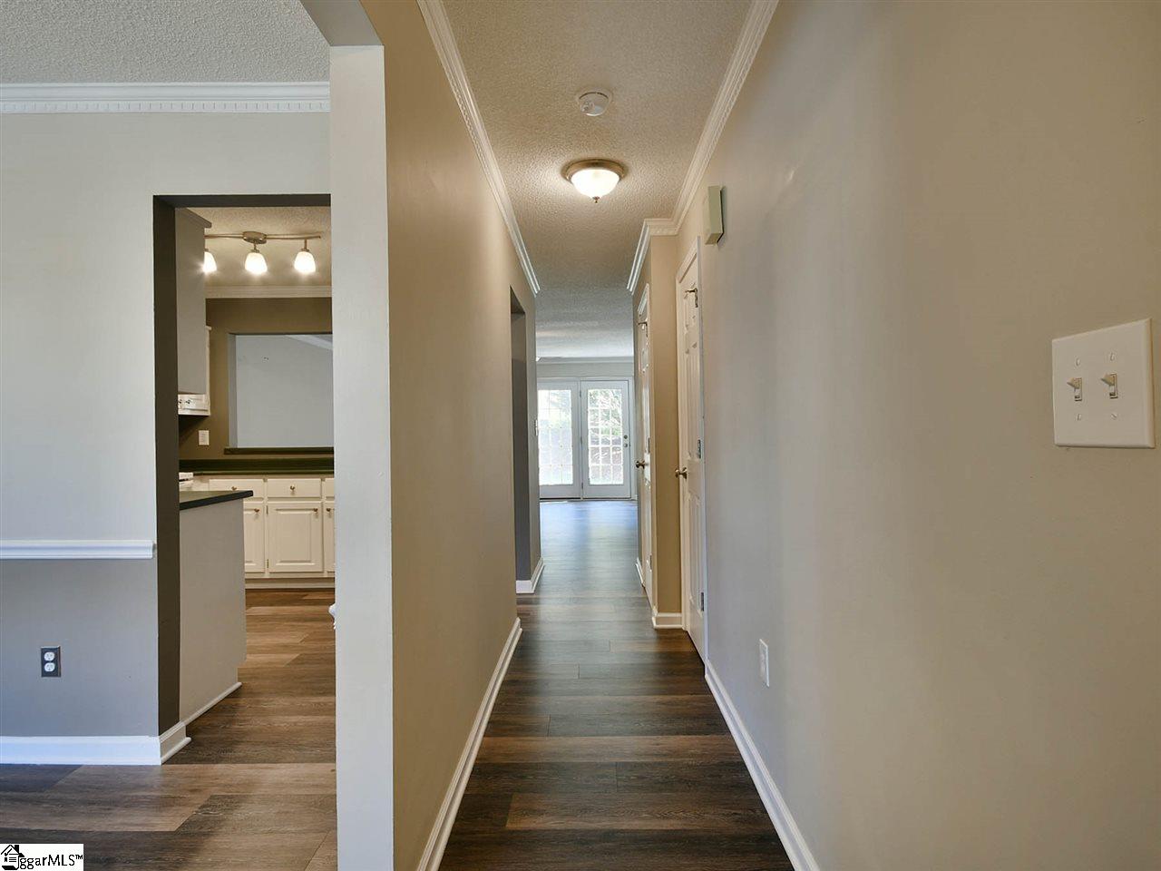 419 East Butler Road, Unit 13 Mauldin, SC 29662 - Photo 4 of 35 Gallery Image 4