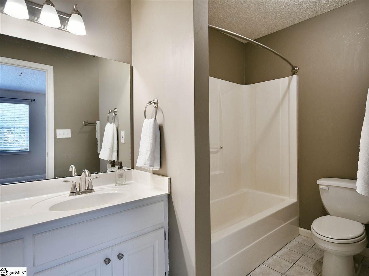 419 East Butler Road, Unit 13 Mauldin, SC 29662 - Photo 32 of 35 Gallery Image 32
