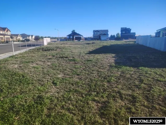 $45,000 | 807 Leal Street, Douglas, WY 82633